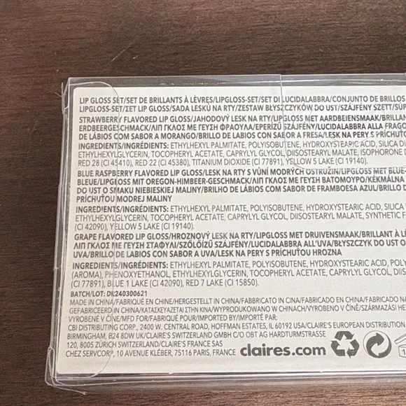 Claire's Pucker Pops Holiday Lip Gloss Trio - Picture 2 of 5